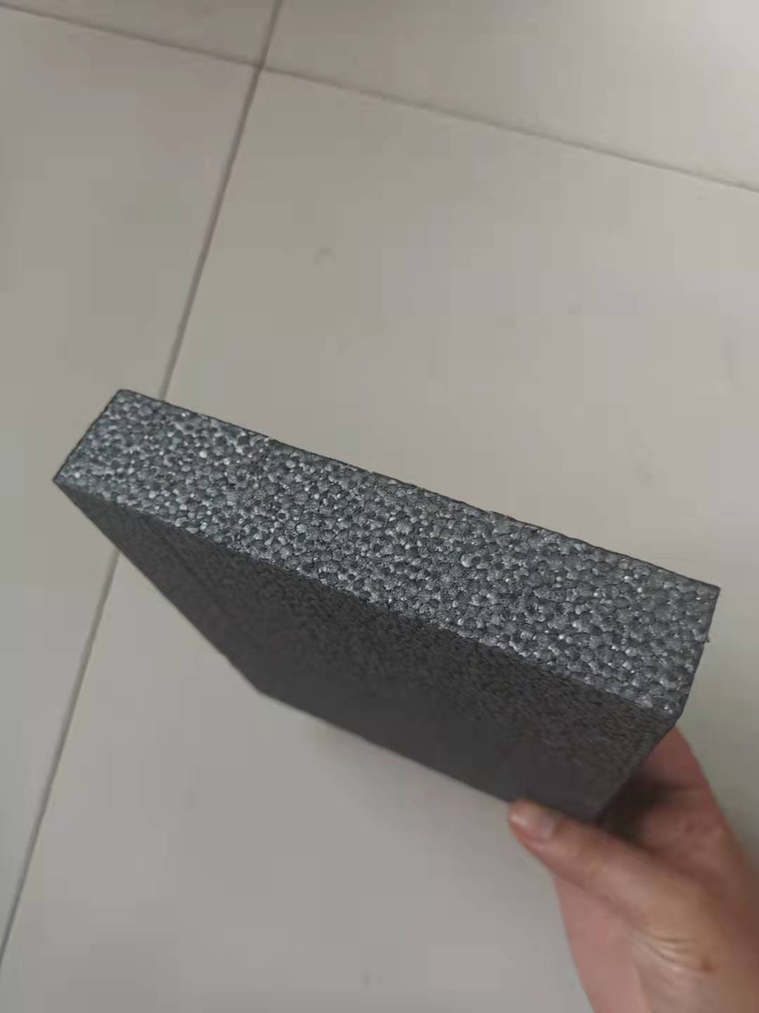 實(shí)體B1級(jí)石墨聚苯板 外墻B1級(jí)聚苯板報(bào)價(jià)分析
